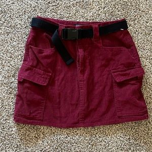 Corduroy maroon mini skirt with black belt, size S